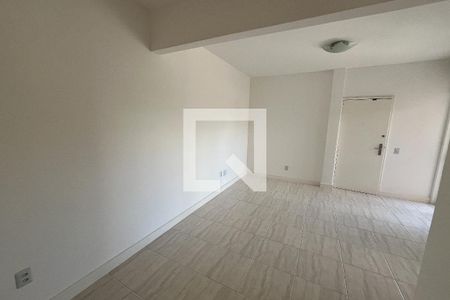 Sala de apartamento para alugar com 3 quartos, 70m² em Portuguesa, Rio de Janeiro