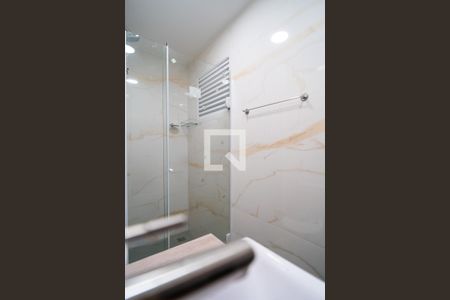 Apartamento para alugar com 64m², 2 quartos e 2 vagas Apartamento para alugar com 64m², 2 quartos e 2 vagasBanheiro