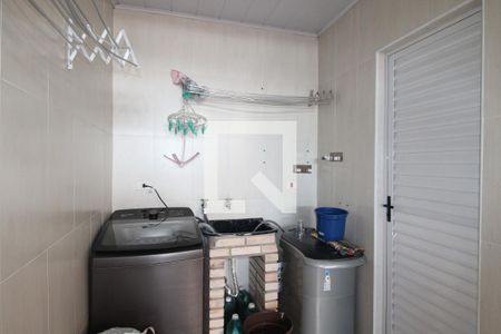 Casa para alugar com 300m², 2 quartos e 2 vagasÁrea de Serviço