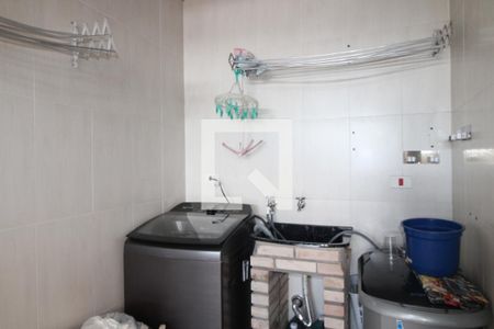 Casa para alugar com 300m², 2 quartos e 2 vagasÁrea de Serviço
