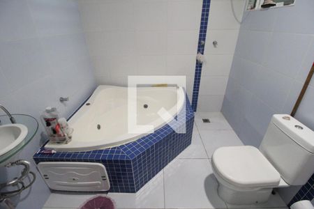 Casa para alugar com 300m², 2 quartos e 2 vagasBanheiro da Suíte