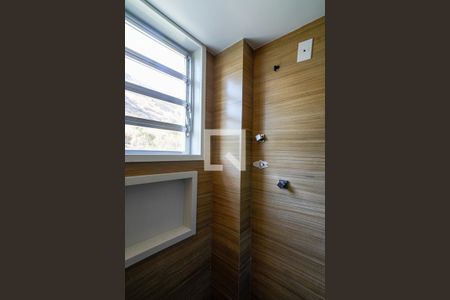 Apartamento à venda com 70m², 2 quartos e 1 vagaBanheiro Social