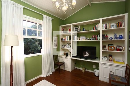 Casa de condomínio à venda com 330m², 3 quartos e 3 vagassuíte 2