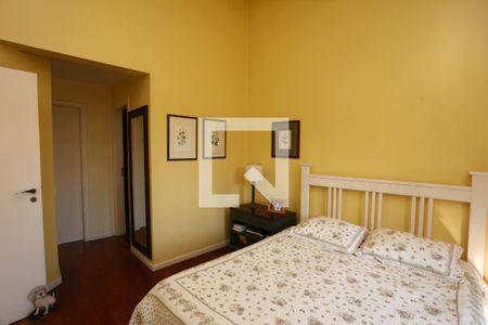 Casa de condomínio à venda com 330m², 3 quartos e 3 vagassuíte 3