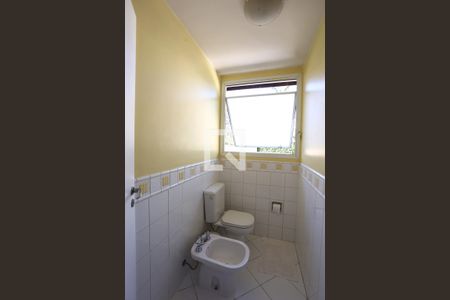 Casa de condomínio à venda com 330m², 3 quartos e 3 vagasBanheiro da Suíte 3