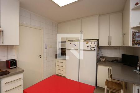 Casa de condomínio à venda com 330m², 3 quartos e 3 vagasCozinha