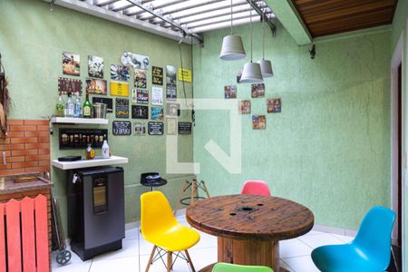 Casa à venda com 190m², 3 quartos e 4 vagas Casa à venda com 190m², 3 quartos e 4 vagasÁrea gourmet