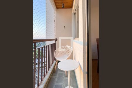 Apartamento à venda com 67m², 3 quartos e 1 vagaSacada