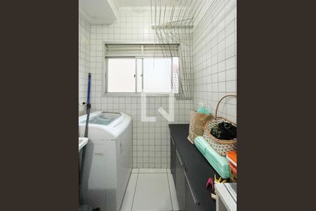 Apartamento à venda com 67m², 3 quartos e 1 vagaÁrea de Serviço