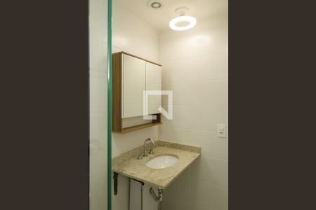 Studio para alugar com 26m², 0 quarto e sem vaga Studio para alugar com 26m², 0 quarto e sem vagaBanheiro