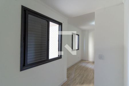 Closet da suíte de apartamento para alugar com 2 quartos, 71m² em Vila Carrao, São Paulo