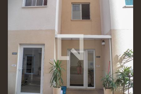 Fachada do bloco de apartamento para alugar com 2 quartos, 39m² em Piqueri, São Paulo