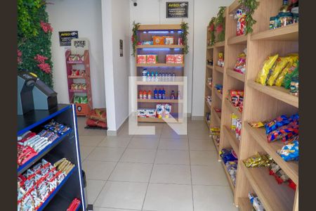 Apartamento para alugar com 39m², 2 quartos e sem vaga Apartamento para alugar com 39m², 2 quartos e sem vagaMercado