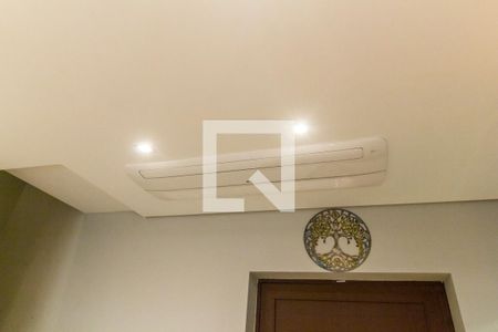 Casa de condomínio à venda com 152m², 3 quartos e 3 vagasDetalhe Sala