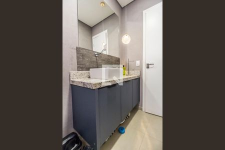 Casa de condomínio à venda com 152m², 3 quartos e 3 vagasLavabo