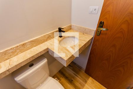 Casa à venda com 131m², 3 quartos e 2 vagas Casa à venda com 131m², 3 quartos e 2 vagasBanheiro da Suíte