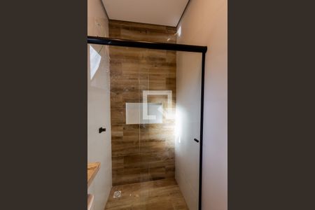 Casa à venda com 131m², 3 quartos e 2 vagas Casa à venda com 131m², 3 quartos e 2 vagasBanheiro Social