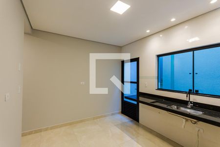 Casa à venda com 131m², 3 quartos e 2 vagas Casa à venda com 131m², 3 quartos e 2 vagasCozinha