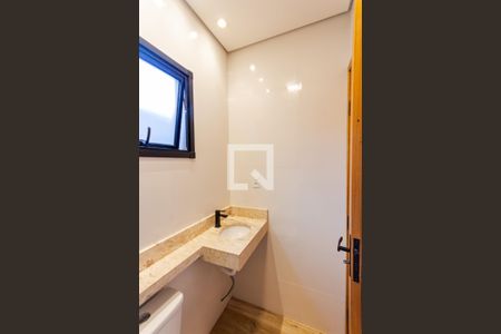 Casa à venda com 131m², 3 quartos e 2 vagas Casa à venda com 131m², 3 quartos e 2 vagasBanheiro 2