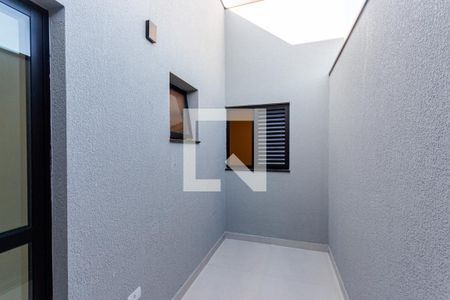 Casa à venda com 131m², 3 quartos e 2 vagas Casa à venda com 131m², 3 quartos e 2 vagasQuintal