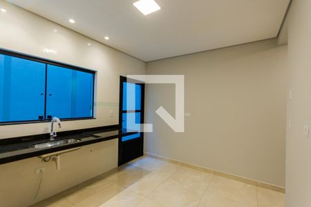 Casa à venda com 131m², 3 quartos e 2 vagas Casa à venda com 131m², 3 quartos e 2 vagasCozinha