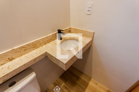 Casa à venda com 131m², 3 quartos e 2 vagas Casa à venda com 131m², 3 quartos e 2 vagasBanheiro 2