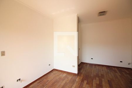 Casa para alugar com 216m², 4 quartos e 4 vagasQuarto 1 - Suíte