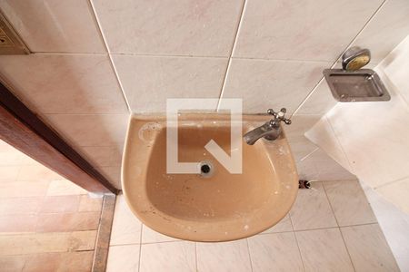 Casa para alugar com 216m², 4 quartos e 4 vagasLavabo