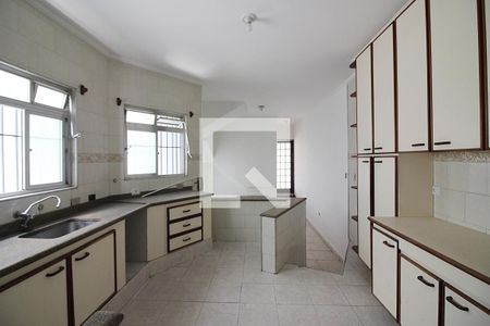 Casa para alugar com 216m², 4 quartos e 4 vagasCozinha