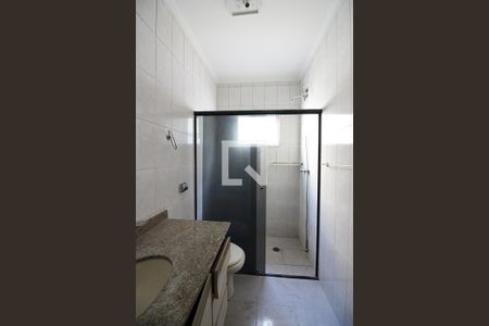 Casa para alugar com 216m², 4 quartos e 4 vagasBanheiro Social
