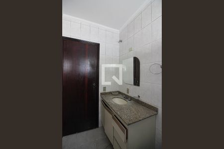 Casa para alugar com 216m², 4 quartos e 4 vagasBanheiro Social