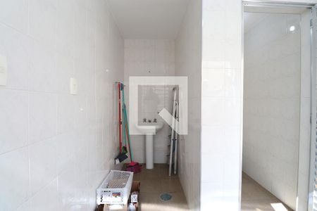 Casa à venda com 206m², 3 quartos e 4 vagasBanheiro de serviço