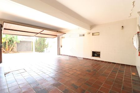 Casa à venda com 206m², 3 quartos e 4 vagasGaragem