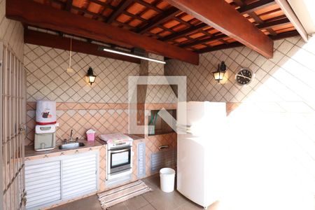 Casa à venda com 206m², 3 quartos e 4 vagasChurrasqueira