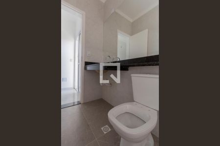 Casa à venda com 430m², 3 quartos e 4 vagas Casa à venda com 430m², 3 quartos e 4 vagasBanheiro Suíte 2