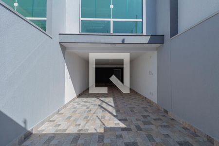 Casa à venda com 430m², 3 quartos e 4 vagas Casa à venda com 430m², 3 quartos e 4 vagasGaragem