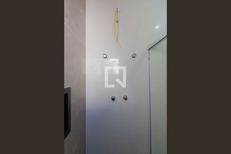 Casa à venda com 430m², 3 quartos e 4 vagas Casa à venda com 430m², 3 quartos e 4 vagasBanheiro Suíte 1