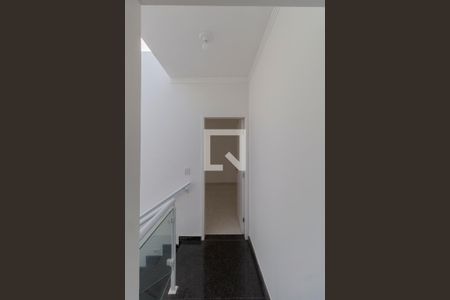 Casa à venda com 430m², 3 quartos e 4 vagas Casa à venda com 430m², 3 quartos e 4 vagasCorredor