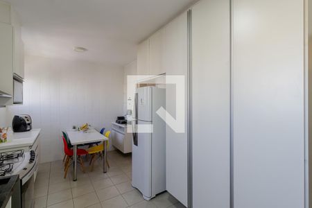 Apartamento à venda com 162m², 4 quartos e 3 vagasCozinha