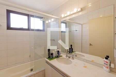 Apartamento à venda com 162m², 4 quartos e 3 vagasBanheiro da Suíte 1