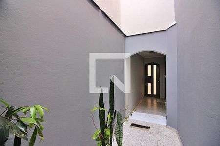 Casa para alugar com 210m², 3 quartos e 2 vagasCorredor
