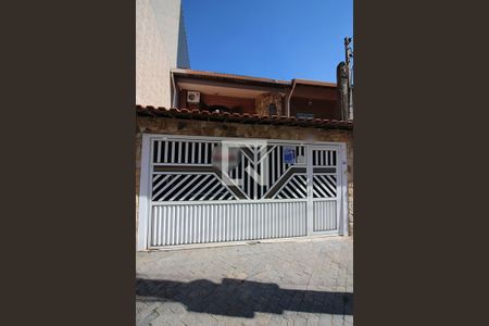 Casa para alugar com 210m², 3 quartos e 2 vagasFachada 