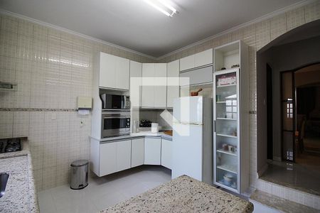 Casa para alugar com 210m², 3 quartos e 2 vagasCozinha