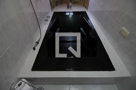 Casa para alugar com 210m², 3 quartos e 2 vagasQuarto 1 - Suíte Banheiro 