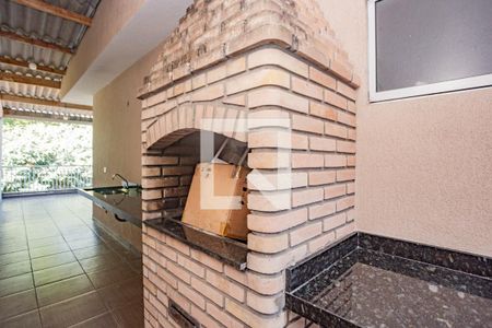 Casa à venda com 216m², 4 quartos e 2 vagas Casa à venda com 216m², 4 quartos e 2 vagasChurrasqueira