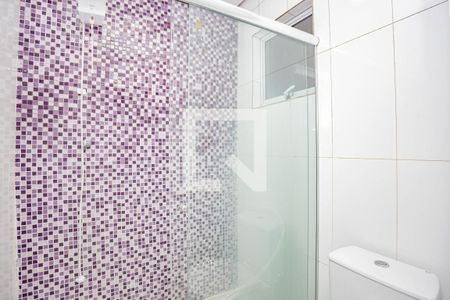 Casa à venda com 216m², 4 quartos e 2 vagas Casa à venda com 216m², 4 quartos e 2 vagasBanheiro da Suíte