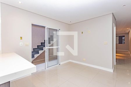 Casa à venda com 216m², 4 quartos e 2 vagas Casa à venda com 216m², 4 quartos e 2 vagasCozinha