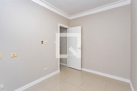 Casa à venda com 216m², 4 quartos e 2 vagas Casa à venda com 216m², 4 quartos e 2 vagasQuarto 3