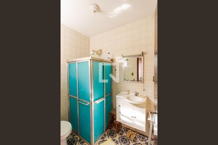 Casa à venda com 221m², 3 quartos e 6 vagasBanheiro da Suíte