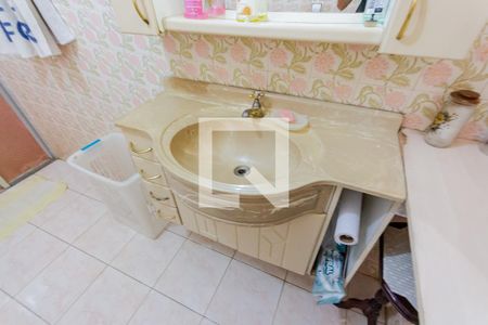 Casa à venda com 221m², 3 quartos e 6 vagasBanheiro